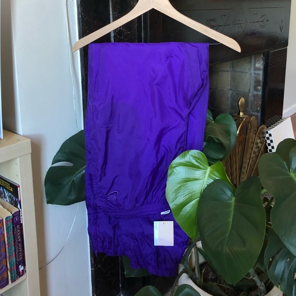 VINTAGE NIKE WINDBREAKER JOGGERS - Picture 2 of 7